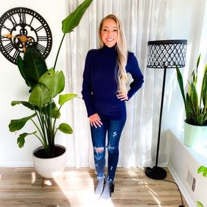 ❄️Navy and Black Turtleneck Sweater